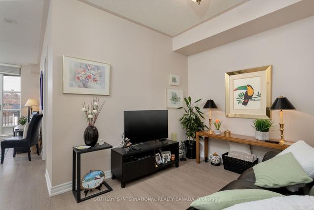 207 - 3085 Bloor St W, Condo with 1 bedrooms, 1 bathrooms and 1 parking in Toronto ON | Image 7