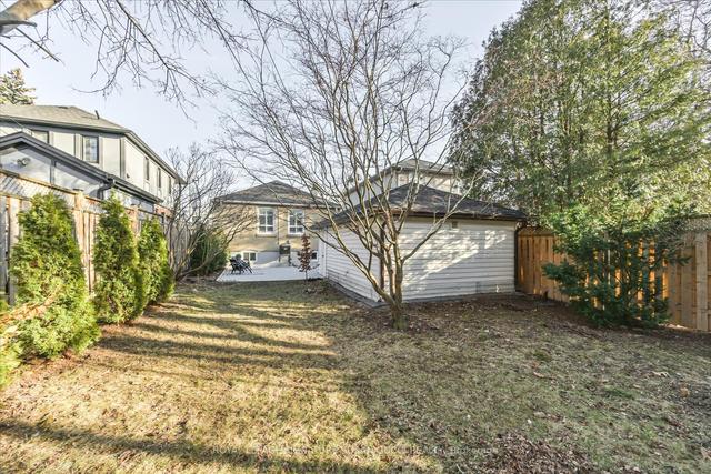 260 Westview Blvd, House detached with 2 bedrooms, 2 bathrooms and 5 parking in Toronto ON | Image 19