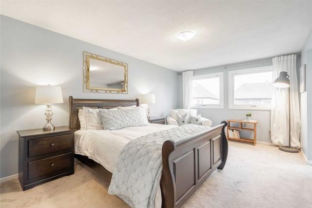 34 Bigham Cres, House detached with 3 bedrooms, 2 bathrooms and 2 parking in Toronto ON | Image 5