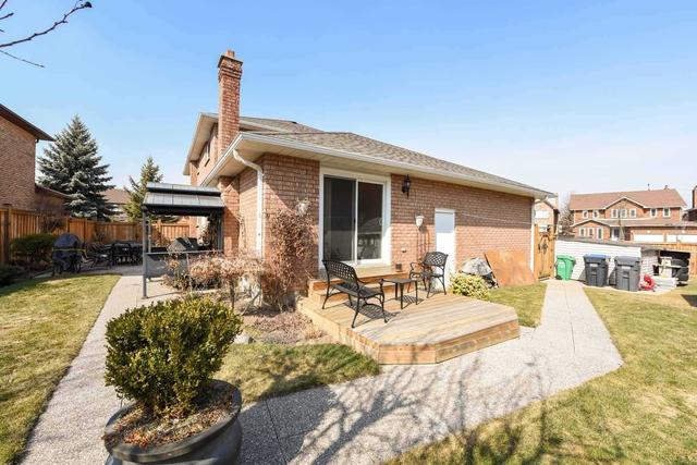 4470 Marshdale Crt, House detached with 4 bedrooms, 3 bathrooms and 6 parking in Mississauga ON | Image 17