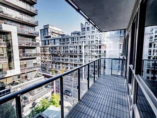 545 - 1030 King St, Condo with 1 bedrooms, 1 bathrooms and 0 parking in Toronto ON | Image 2