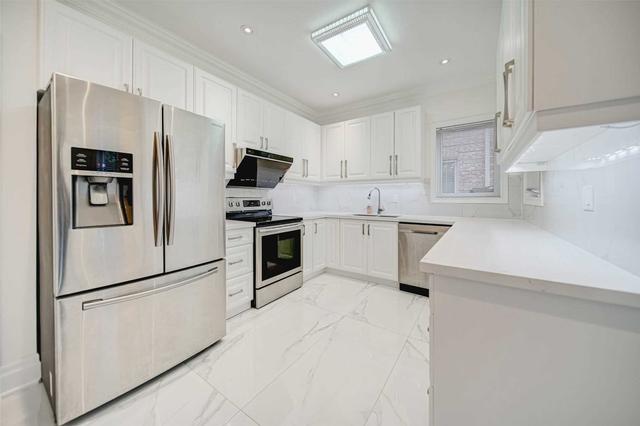 29 Amethyst Dr, House detached with 3 bedrooms, 3 bathrooms and 6 parking in Richmond Hill ON | Image 7