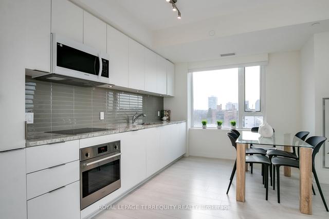 703 - 223 St Clair Ave W, Condo with 2 bedrooms, 2 bathrooms and 1 parking in Toronto ON | Image 10