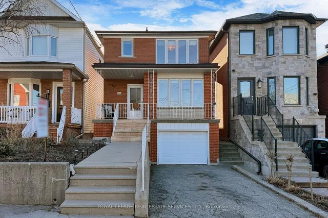 550 Westmount Ave, House detached with 4 bedrooms, 3 bathrooms and 3 parking in Toronto ON | Image 1