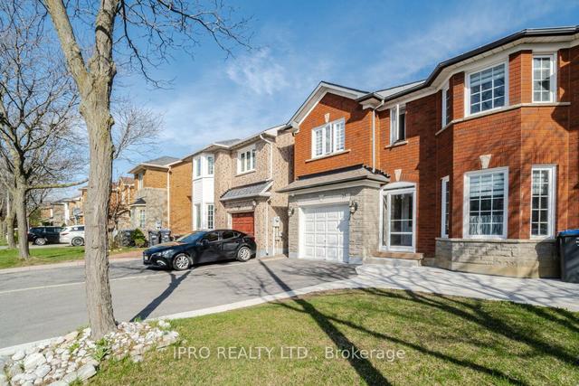 23 Elk St, House detached with 3 bedrooms, 4 bathrooms and 5 parking in Brampton ON | Image 26