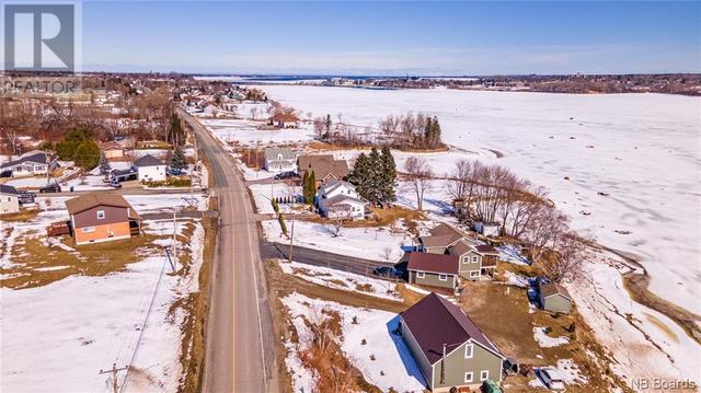 1635 Riverside Drive, House detached with 4 bedrooms, 2 bathrooms and null parking in Bathurst NB | Image 8