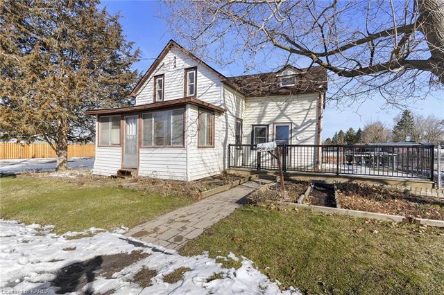 380 Second Street, House detached with 3 bedrooms, 1 bathrooms and 2 parking in Gananoque ON | Image 12
