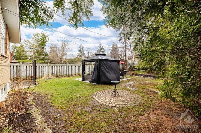 2265 Fife Crescent, House detached with 3 bedrooms, 3 bathrooms and 4 parking in Ottawa ON | Image 26