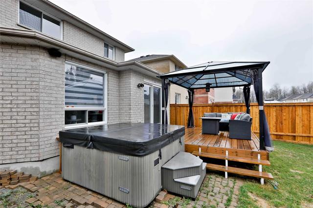 24 Caleche Ave, House detached with 3 bedrooms, 3 bathrooms and 4 parking in Clarington ON | Image 20