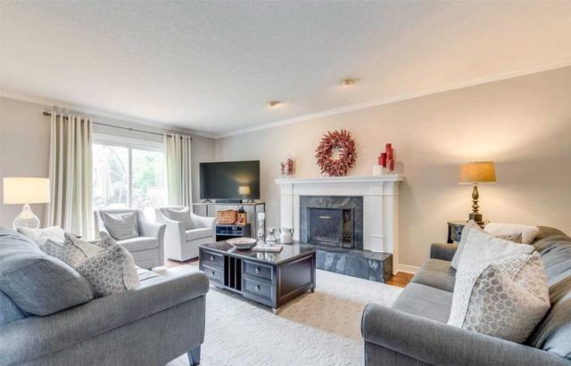 1270 Fairmeadow Tr, House detached with 4 bedrooms, 4 bathrooms and 6 parking in Oakville ON | Image 11
