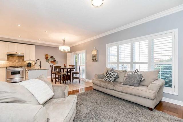 119 Woodbury Cres, House detached with 3 bedrooms, 4 bathrooms and 6 parking in Newmarket ON | Image 23