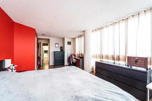 B1601 - 3231 Eglinton Ave E, Condo with 2 bedrooms, 2 bathrooms and 1 parking in Toronto ON | Image 11