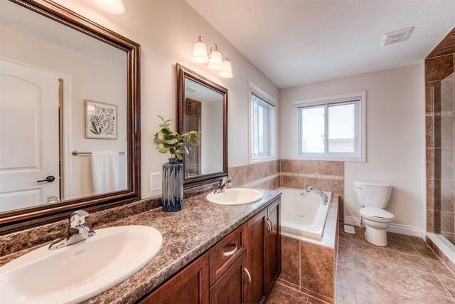 313 Zeller Dr, House detached with 4 bedrooms, 3 bathrooms and 4 parking in Kitchener ON | Image 24