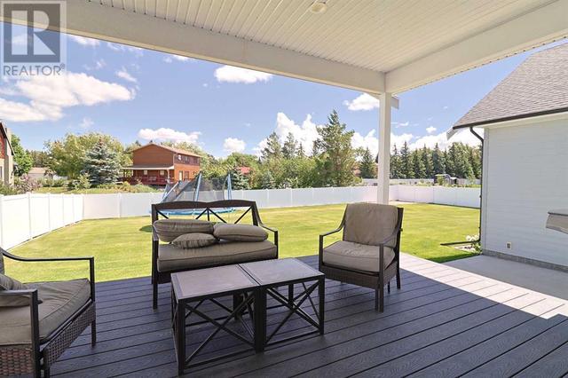 55 N 300 W, House detached with 5 bedrooms, 3 bathrooms and 6 parking in Raymond AB | Image 15