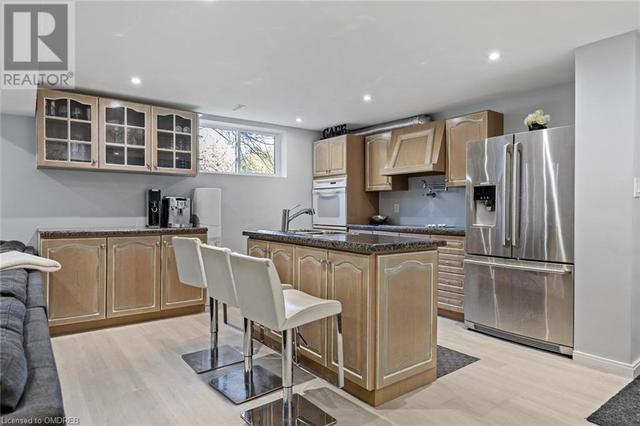 2254 Yates Court, House detached with 6 bedrooms, 4 bathrooms and 8 parking in Oakville ON | Image 30