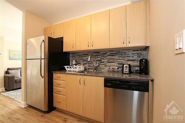 4 - 455 Green Avenue, Condo with 2 bedrooms, 1 bathrooms and null parking in Ottawa ON | Image 6