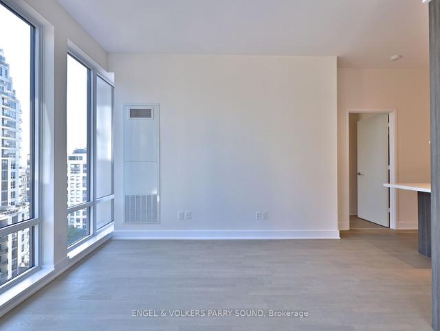1808 - 88 Cumberland St, Condo with 2 bedrooms, 2 bathrooms and 1 parking in Toronto ON | Image 3