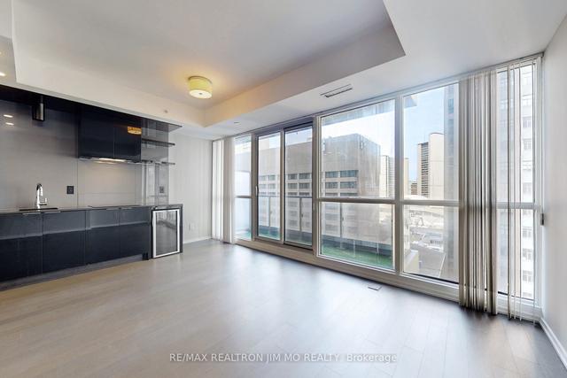 1002 - 70 Temperance St, Condo with 1 bedrooms, 1 bathrooms and 0 parking in Toronto ON | Image 23