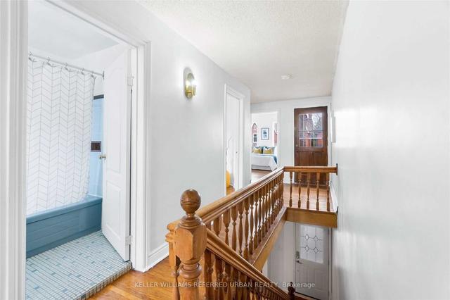72 Montrose Ave, House detached with 3 bedrooms, 3 bathrooms and 2 parking in Toronto ON | Image 11