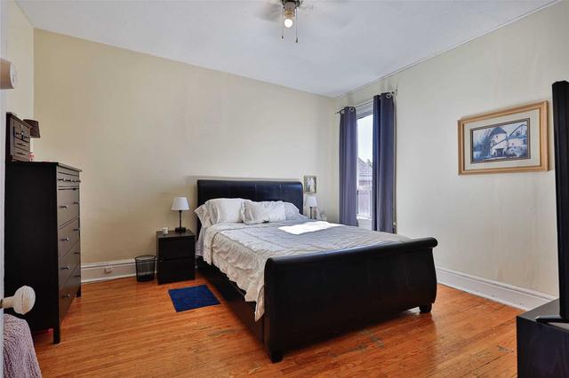 174 Lisgar St, House semidetached with 4 bedrooms, 3 bathrooms and 2 parking in Toronto ON | Image 7
