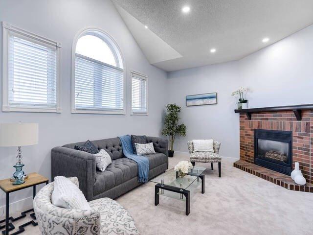 6676 Lisgar Dr, House detached with 4 bedrooms, 4 bathrooms and 4 parking in Mississauga ON | Image 3