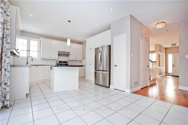 39 Goldlist Dr, House detached with 4 bedrooms, 3 bathrooms and 3 parking in Richmond Hill ON | Image 7