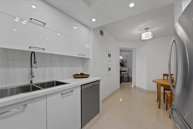 1501 - 5444 Yonge St, Condo with 2 bedrooms, 2 bathrooms and 2 parking in Toronto ON | Image 5