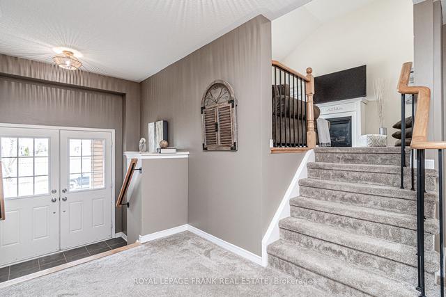 1112 Beneford Rd, House detached with 3 bedrooms, 4 bathrooms and 6 parking in Oshawa ON | Image 12