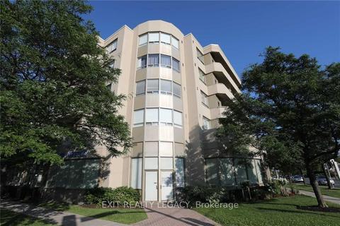 304-555 Wilson Heights Blvd, Toronto, ON, M3H6B5 | Card Image