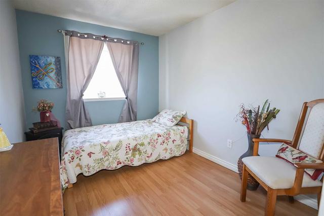 153 Aylmer Cres, House semidetached with 3 bedrooms, 2 bathrooms and 2 parking in Hamilton ON | Image 19