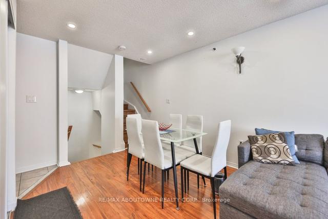 823 - 75 Weldrick Rd E, Townhouse with 3 bedrooms, 3 bathrooms and 1 parking in Richmond Hill ON | Image 14