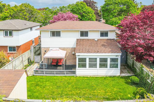 330 Lorindale Dr, House detached with 3 bedrooms, 2 bathrooms and 3 parking in Oshawa ON | Image 29