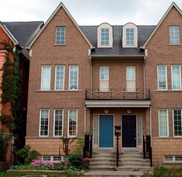 301 Cook Rd, House semidetached with 4 bedrooms, 5 bathrooms and 2 parking in Toronto ON | Image 1