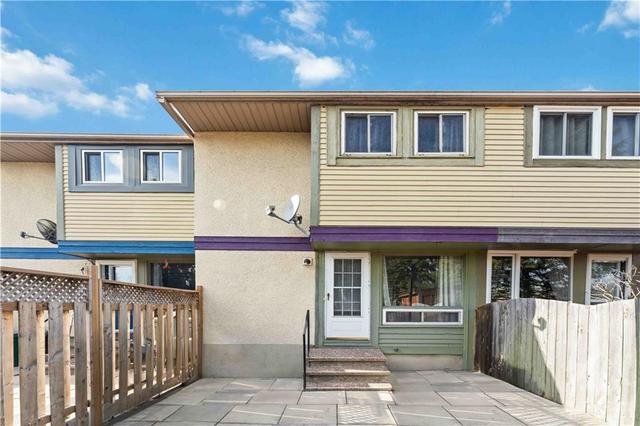 1832 Stonehenge Crescent, Townhouse with 3 bedrooms, 2 bathrooms and 1 parking in Ottawa ON | Image 20