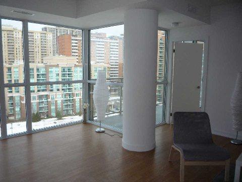 804 - 5101 Dundas St W, Condo with 2 bedrooms, 2 bathrooms and 1 parking in Toronto ON | Image 2