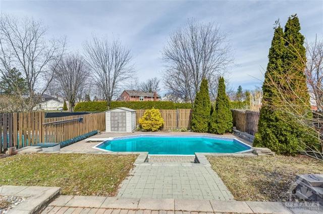 1169 St Moritz Court, House detached with 3 bedrooms, 4 bathrooms and 3 parking in Ottawa ON | Image 26