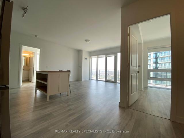 1404 - 4675 Metcalfe Ave, Condo with 2 bedrooms, 2 bathrooms and 2 parking in Mississauga ON | Image 33