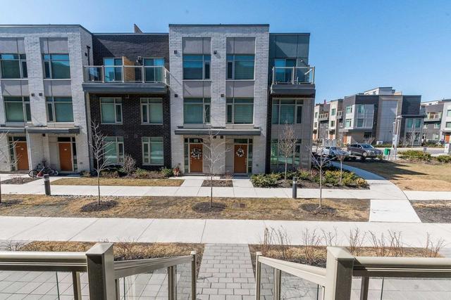 246 - 19 Applewood Lane, Townhouse with 3 bedrooms, 3 bathrooms and 1 parking in Toronto ON | Image 29