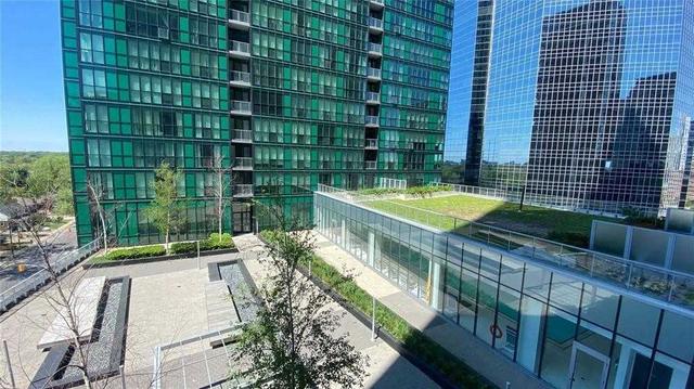 704 - 9 Bogert Ave, Condo with 1 bedrooms, 1 bathrooms and 0 parking in Toronto ON | Image 4