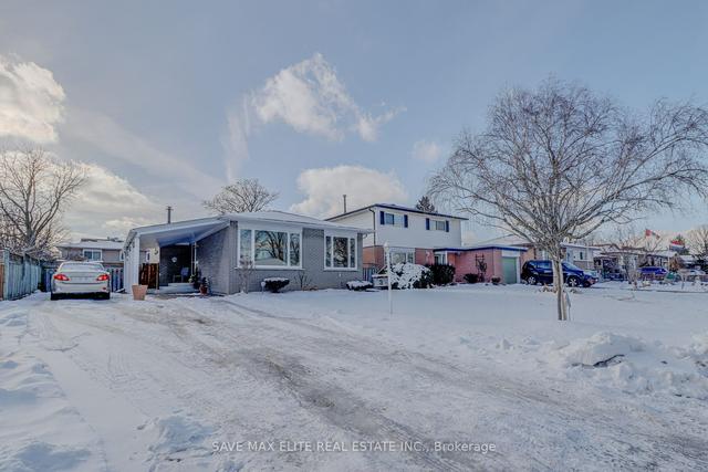 3 Northwood Dr, House detached with 3 bedrooms, 2 bathrooms and 6 parking in Brampton ON | Image 12