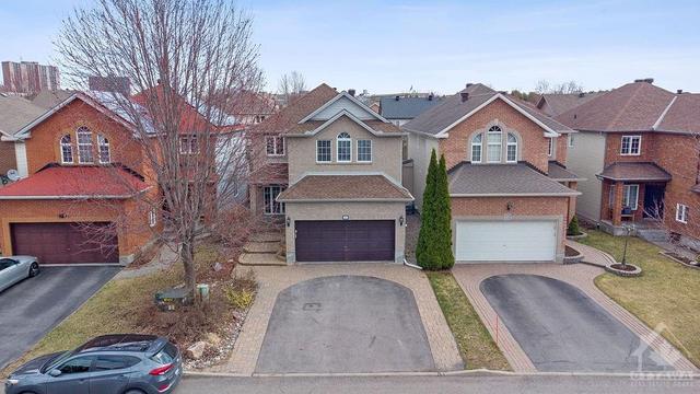 96 Borealis Crescent, House detached with 4 bedrooms, 4 bathrooms and 4 parking in Ottawa ON | Image 2