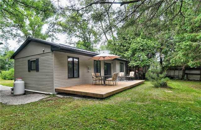82 Riverbank Rd, House detached with 3 bedrooms, 1 bathrooms and 8 parking in Kawartha Lakes ON | Image 1