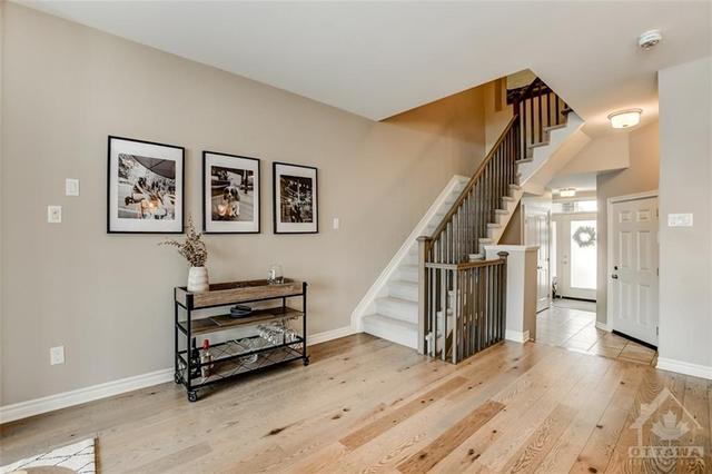 669 Cartographe Street, Townhouse with 3 bedrooms, 3 bathrooms and 3 parking in Ottawa ON | Image 4