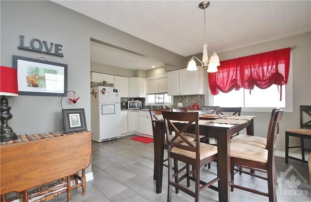 199 Andrews Avenue, House detached with 4 bedrooms, 2 bathrooms and 8 parking in Smiths Falls ON | Image 6