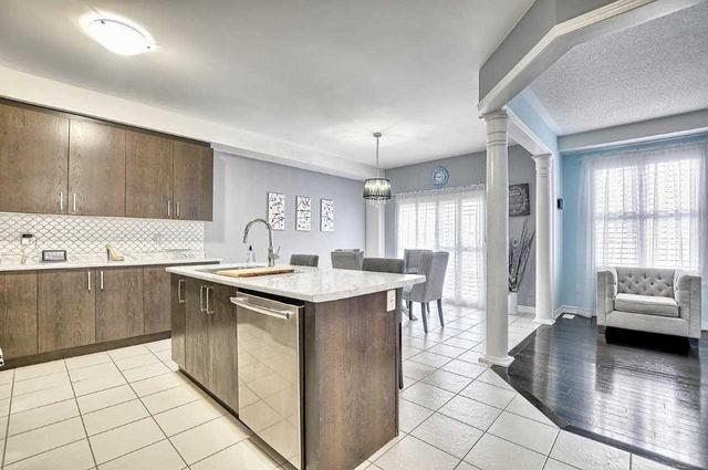 1350 Hunter St, House detached with 4 bedrooms, 4 bathrooms and 6 parking in Innisfil ON | Image 3