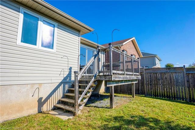 439 Grandtrunk Avenue, House detached with 3 bedrooms, 3 bathrooms and 6 parking in Kingston ON | Image 6