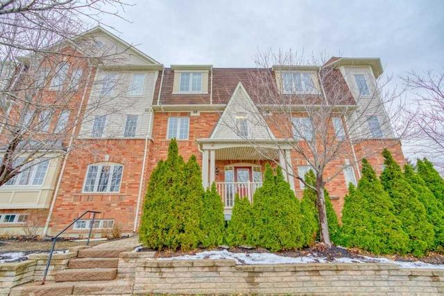 2 - 3019 Elmcreek Rd, Townhouse with 2 bedrooms, 2 bathrooms and 2 parking in Mississauga ON | Image 1