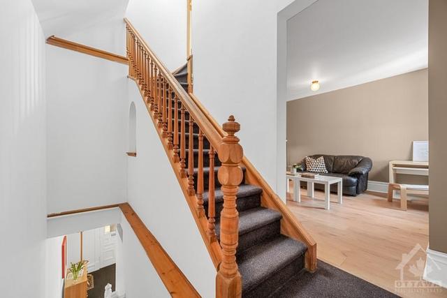 61 Second Avenue, House detached with 3 bedrooms, 1 bathrooms and 1 parking in Ottawa ON | Image 13