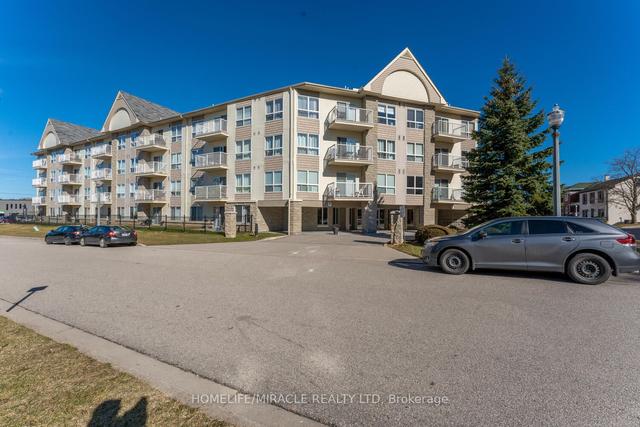 101 - 8 Harris St, Condo with 2 bedrooms, 2 bathrooms and 1 parking in Cambridge ON | Image 1