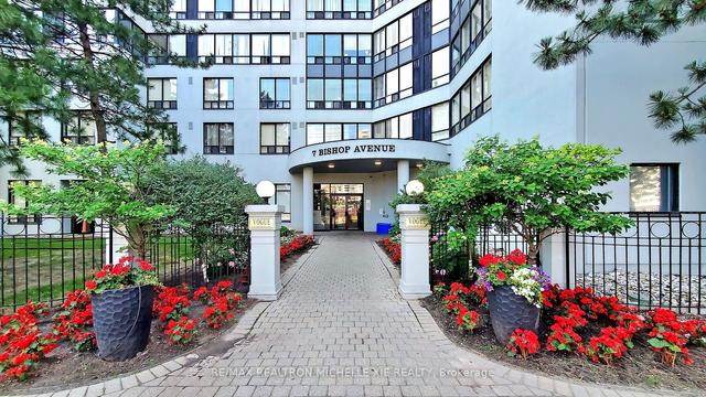 1901 - 7 Bishop Ave, Condo with 2 bedrooms, 2 bathrooms and 1 parking in Toronto ON | Image 1